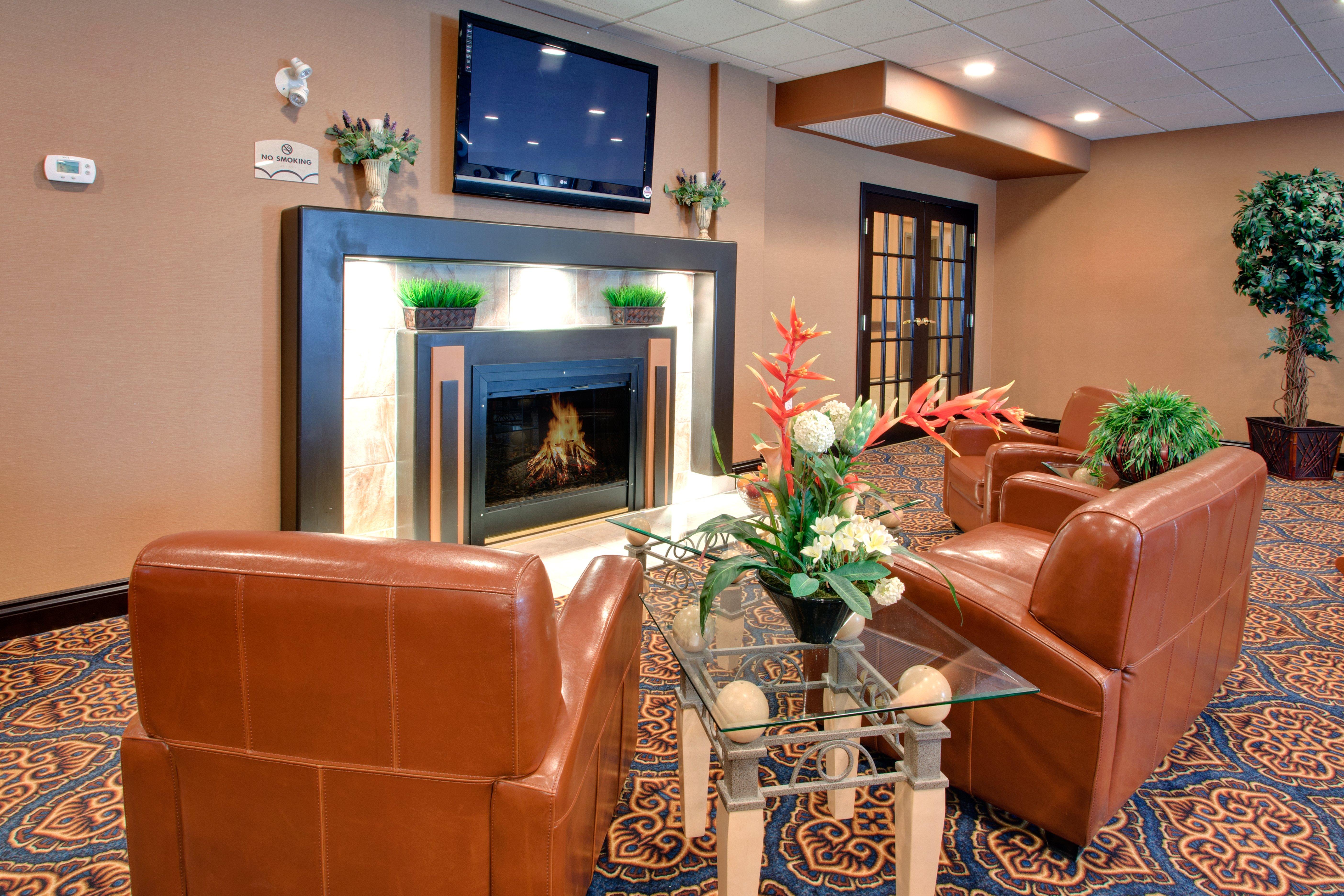 Holiday Inn Express Airport Calgary By Ihg Buitenkant foto